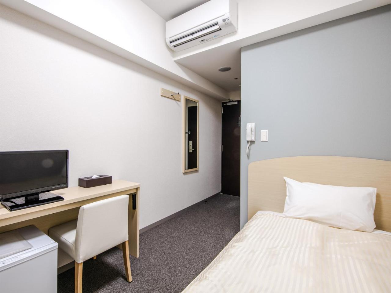 Chisun Budget Kanazawa Ekimae Exterior foto