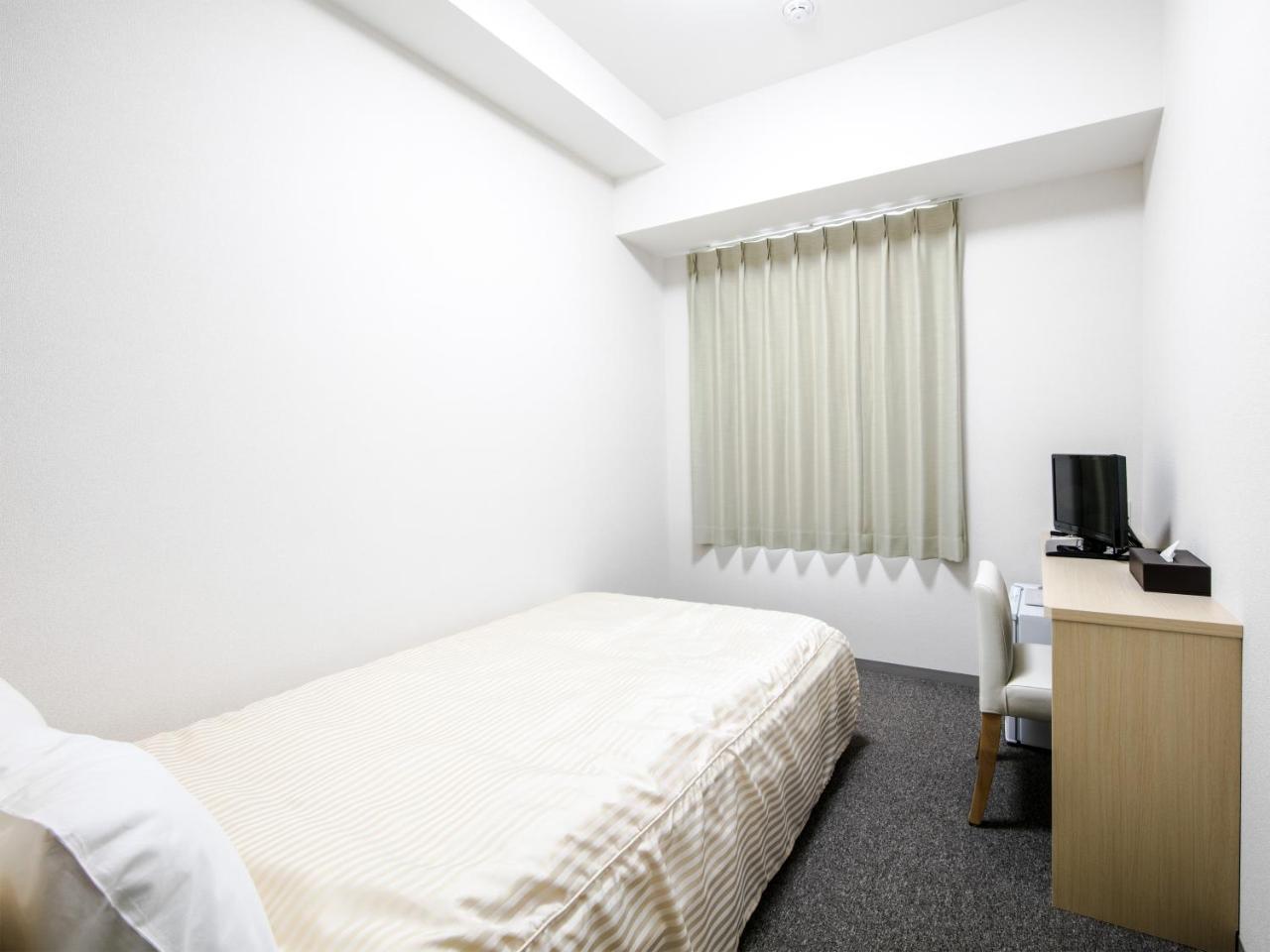 Chisun Budget Kanazawa Ekimae Exterior foto